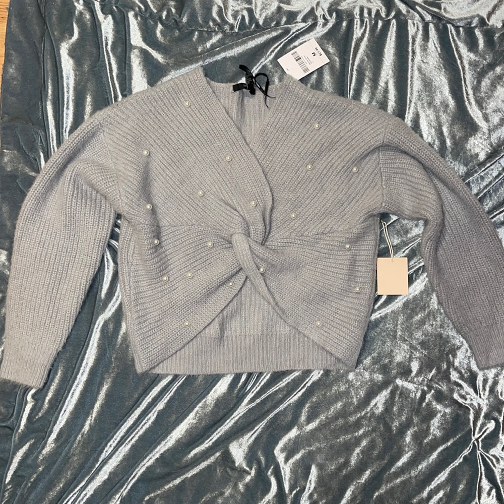 Cropped gray pearl sweater